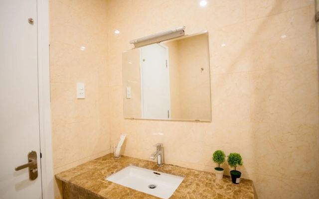 Aparthotel 75 by OYO Rooms