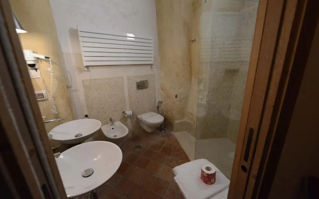 L Hotel In Pietra