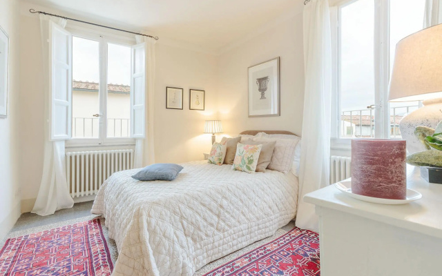 Casa Uccia in Lucca With 1 Bedrooms and 1 Bathrooms