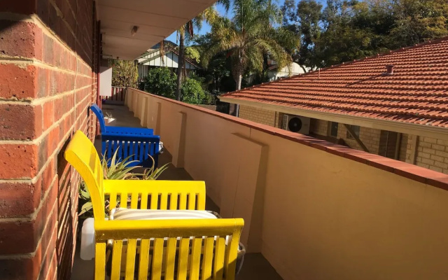 6 Bedroom Apartment near Perth