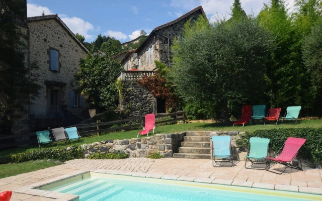 Holiday Home in Ardeche Near Chateau de Ventadour