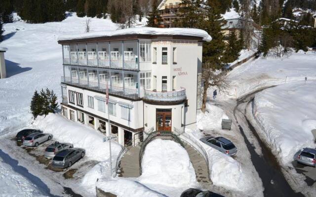 Отель Alpina Швейцария, Давос - отзывы, цены и фото номеров - забронировать отель Alpina онлайн вид на фасад