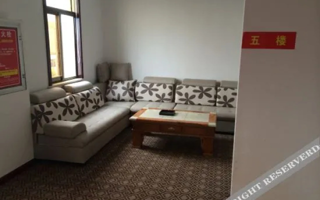 7tiandi Business Hotel (Zhengzhou Dianzi Xinxi Zhiye Jishu Xueyuan Zhongmu Station)