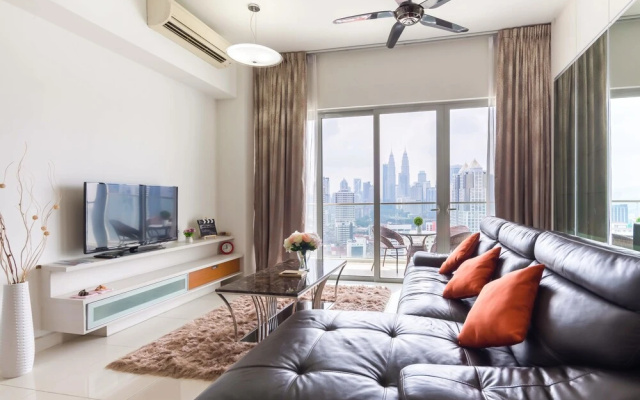 Sky Luxurious Suite