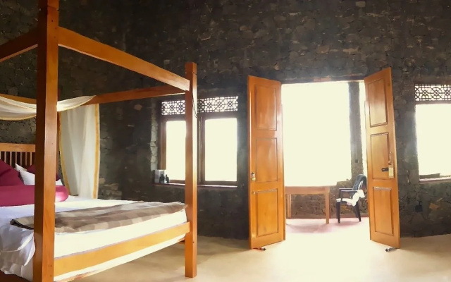Kurulu Estate