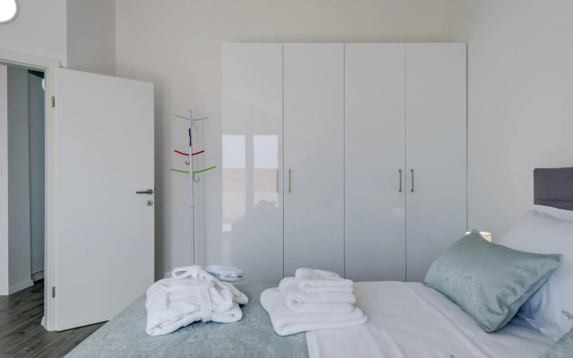 Spacious Modern Apartment Miljak - 1min to the beach