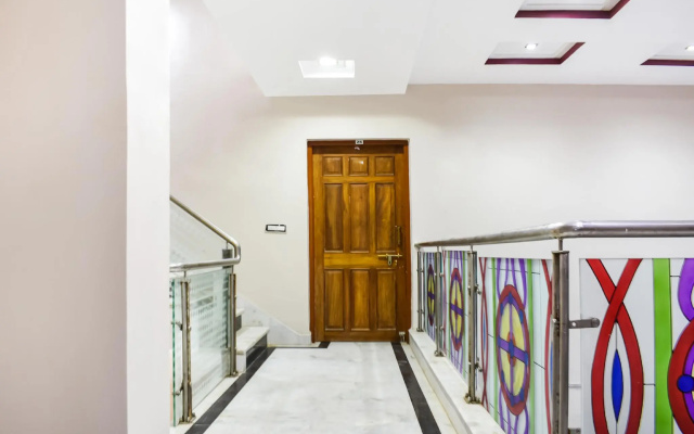 OYO 70584 Laxmi Niwas