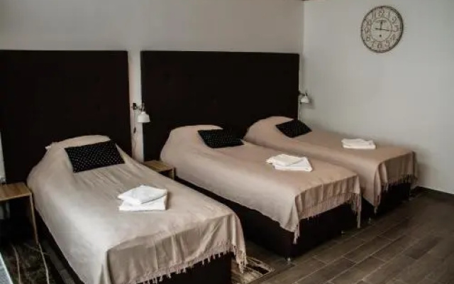Rooms Rebolj