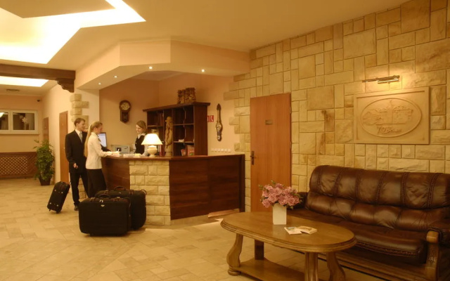 Hotel Nowa Ski