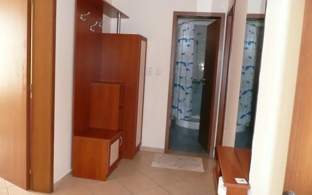 Megas Apartments