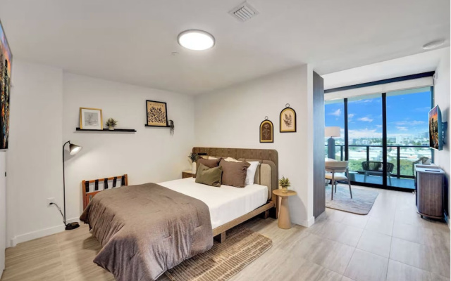 72 Park Miami Beach Boutique Residences by IliosRentals