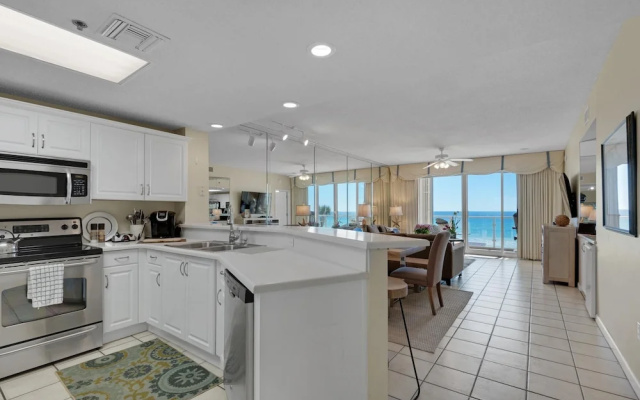 Sterling Sands 209