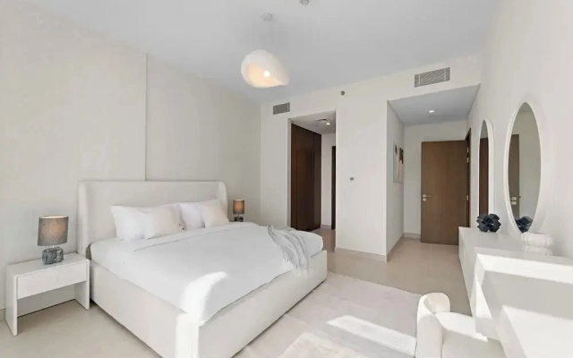 2BR M Canal Front with Full Water Views