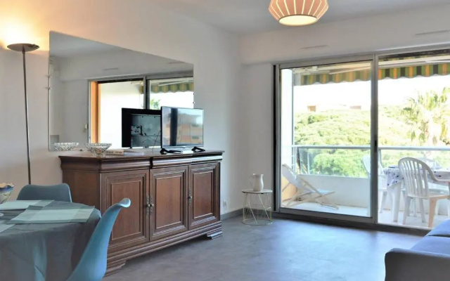 Appartement Le Lavandou, 2 pièces, 4 personnes - FR-1-251-297