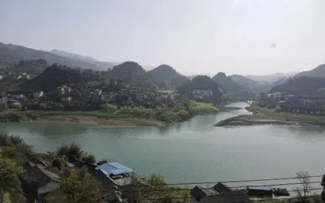 Furong town Linjiang floor inn