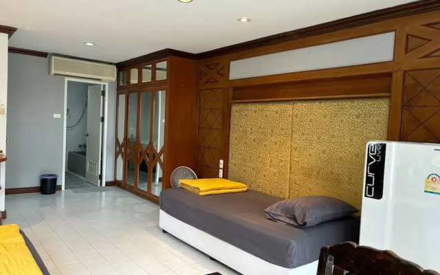 Peace Pool BNB Family and Female only