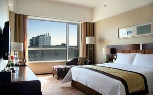 Yulong International Hotel