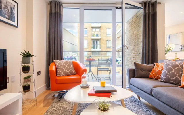 Canary Gateway at Limehouse by MySquare