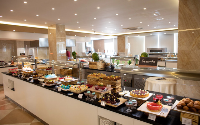 Grand Blue FAFA Resort & Spa