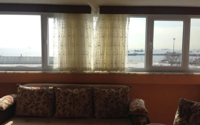 Tura Apartments