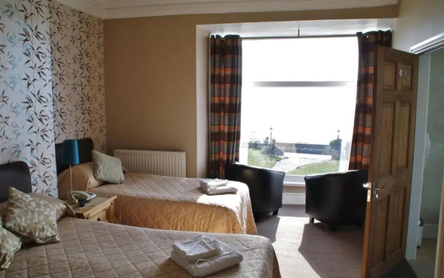 Min Y Mor Hotel