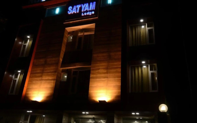 Satyam Hotel