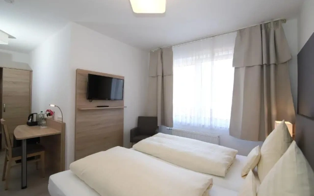 Hotel 12 Bäume
