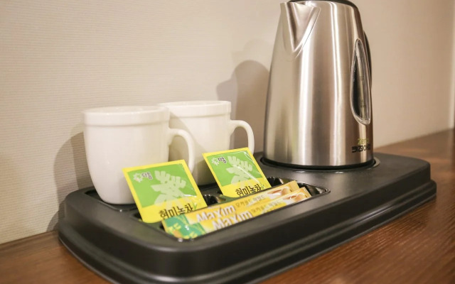 Themepark Tourist Hotel