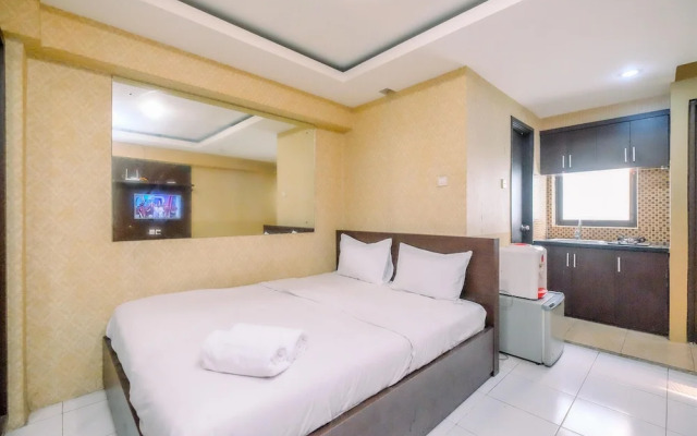 Modern Look Studio At Kebagusan City Apartment