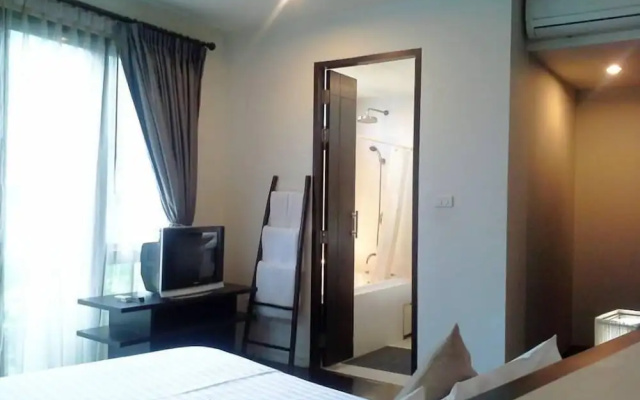 296 The Radtanaiya Residence