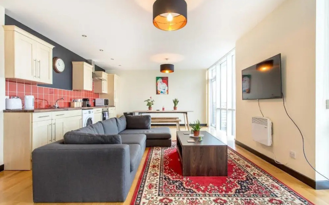 City Centre Penthouse Apt