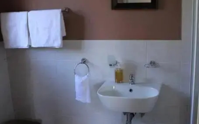 Classic Cape Dutch Studio Apartment