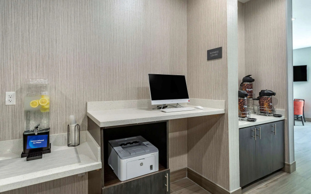 Comfort Inn & Suites Olive Branch Old Towne