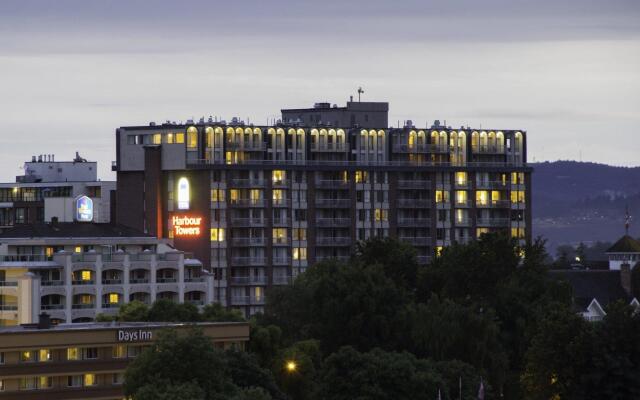 Отель Harbour Towers Hotel & Suites Канада, Виктория - отзывы, цены и фото номеров - забронировать отель Harbour Towers Hotel & Suites онлайн вид на фасад