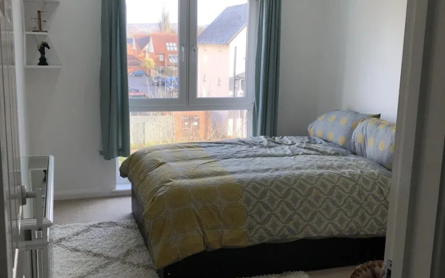 Beautiful 1-bed Apartment in Redhill