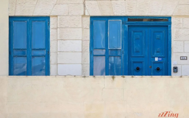 Retro Designer 1 Bedroom Apt in Cottonera New