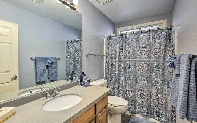 Bullhead City Home w/ Game Room!