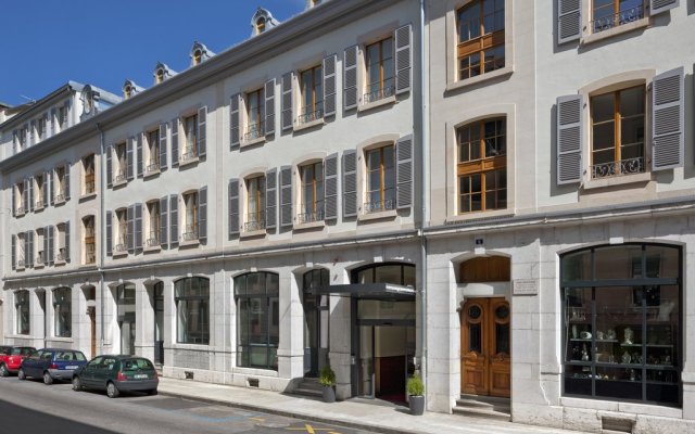 Отель Swiss Luxury Apartments Швейцария, Женева - отзывы, цены и фото номеров - забронировать отель Swiss Luxury Apartments онлайн вид на фасад