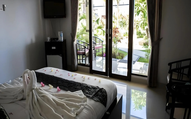 Kelapa Lovina Beach Villas
