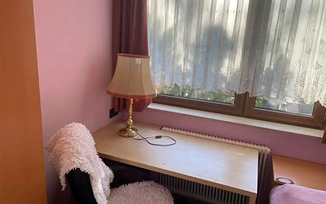 Suburb Hostel