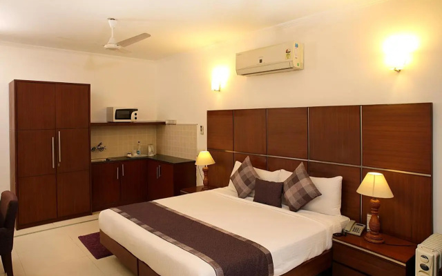 Ahuja Residency, Dlf Phase II