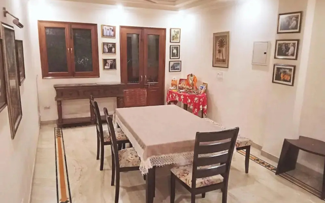 3 Bed Apartment Sleeps 6 With Parking