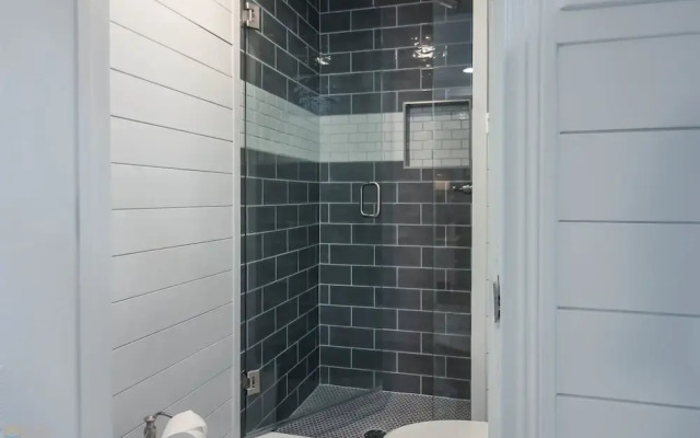 2103 Golf View Towers Lazy Bears Den