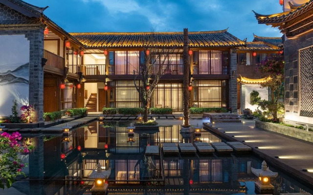 Lijiang Passing-Cloud Resort