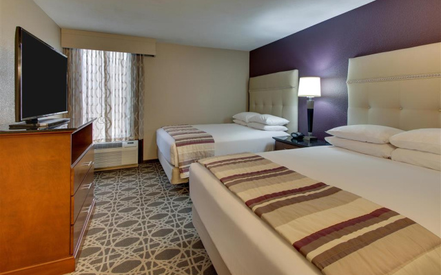 Drury Inn & Suites Poplar Bluff