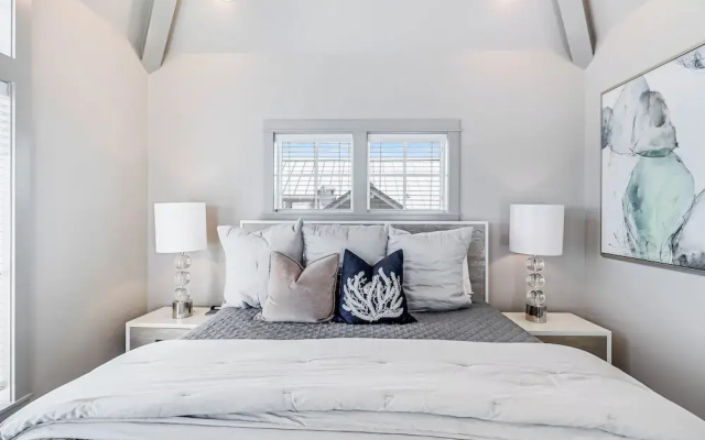 Beached Inn 236 BE
