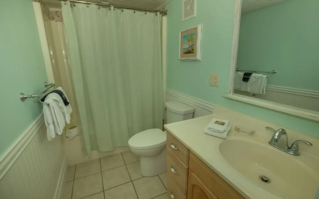 Dolphin Point 205A - 2 Br Condo