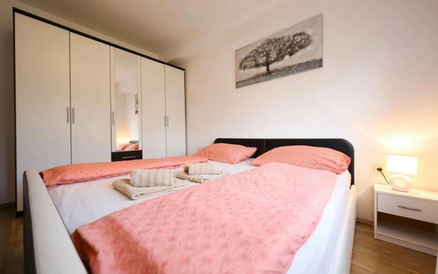 Charming Villa in Poličnik with Swimming Pool