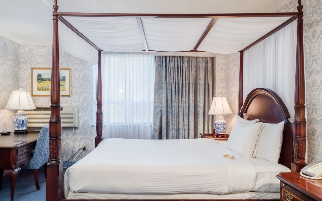 The Farmington Inn & Suites