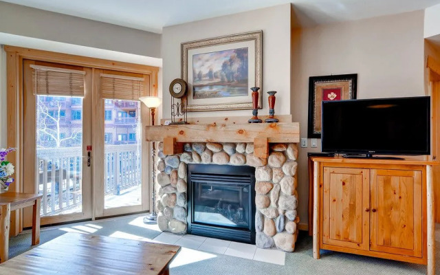 Tucker Mountain at Center Village by Copper Mountain Lodging